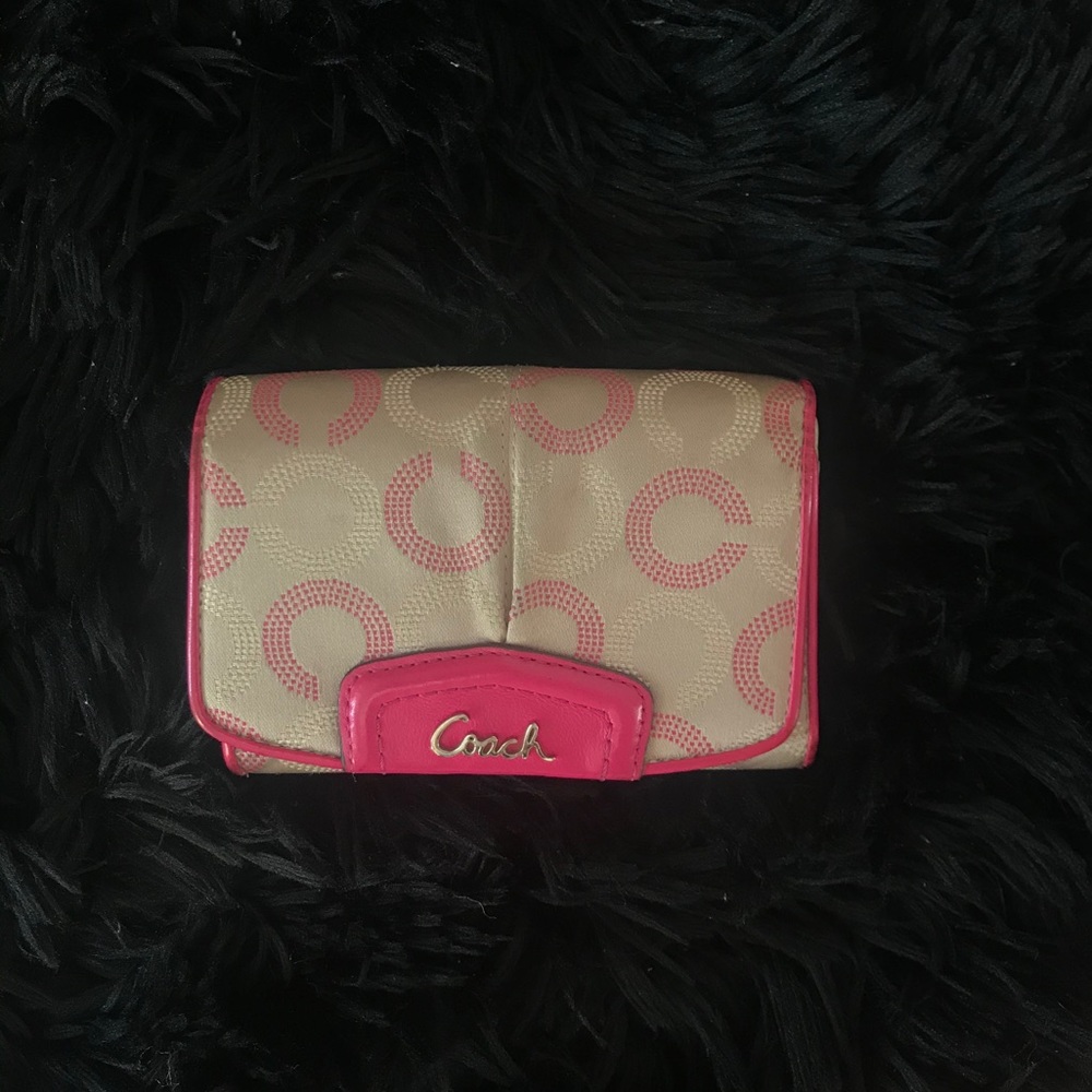 :$ 2/$25 Coach Wallet